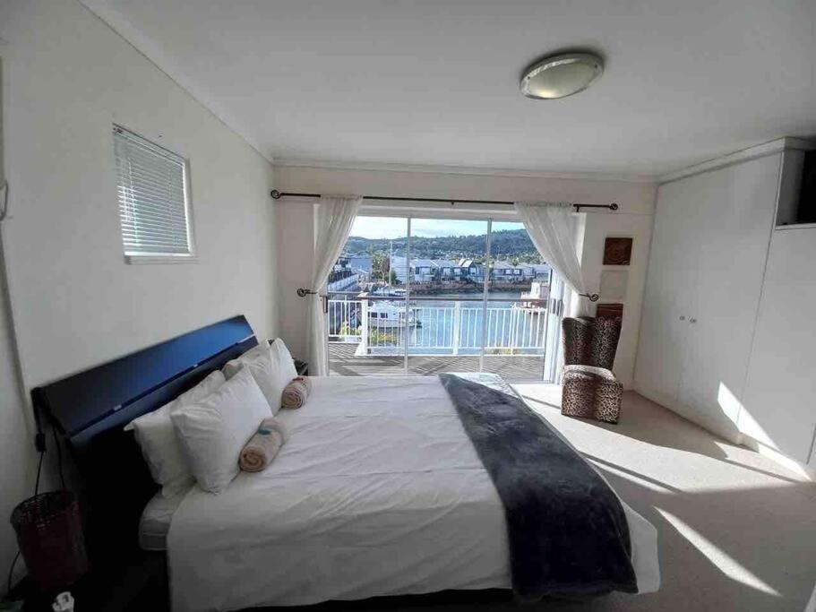 Waterfront - 1 South Quay Lovely Two Bed On Water كنيسنا المظهر الخارجي الصورة