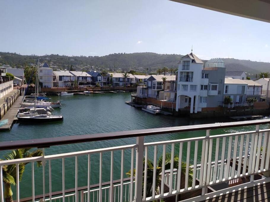 Waterfront - 1 South Quay Lovely Two Bed On Water كنيسنا المظهر الخارجي الصورة
