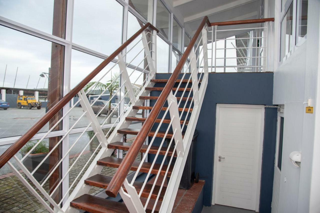 Waterfront - 1 South Quay Lovely Two Bed On Water كنيسنا المظهر الخارجي الصورة